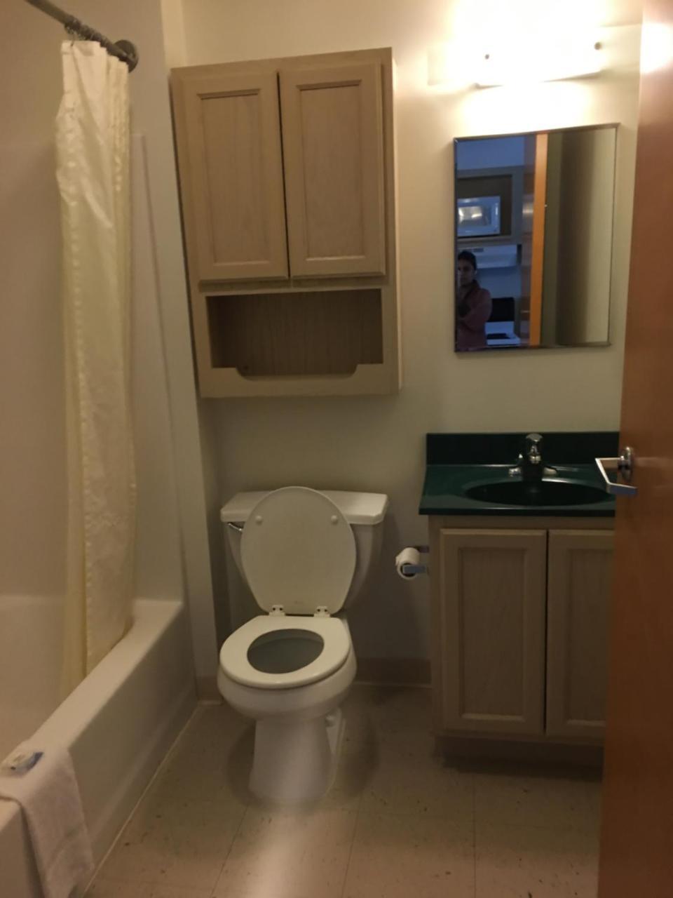 Budget Host Motel