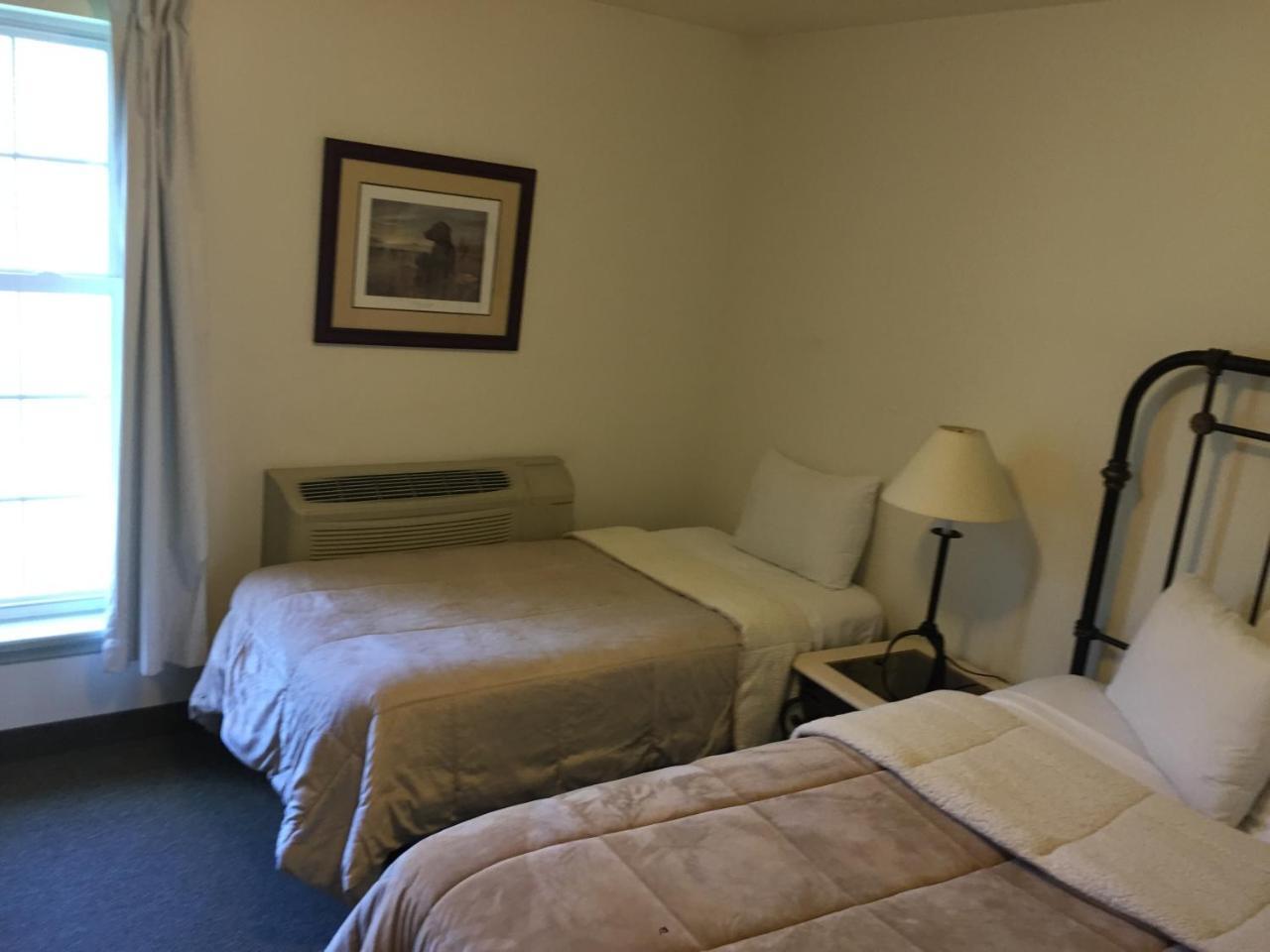 Motel Budget Host 4*